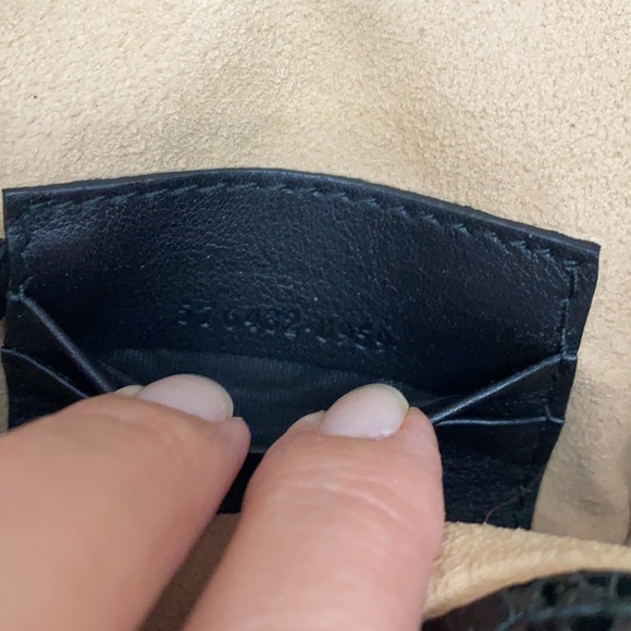 Gucci Zumi Tricolored Snakeskin Drawstring Crossbody Bucket Bag 576432 - Picture 4 of 9